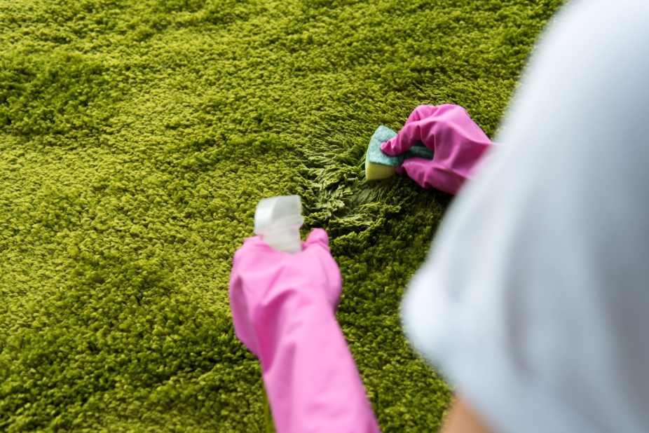 cleaning green carpet